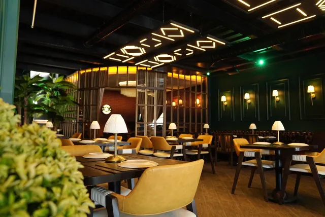 Layale Shamiye Bosphorus مطعم ليالي شامية البوسفور