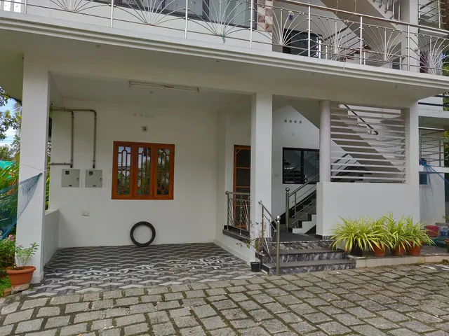 OYO 35674 Pleasant Stay