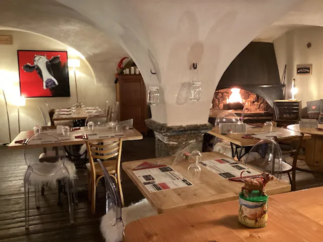 L’Aigue Blanche, Restaurant, Bar