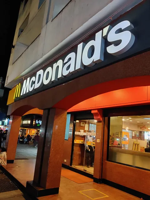 Comfort Rooms PG near Saket