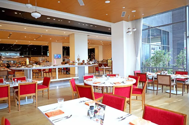 The Square - Multicuisine Restaurant in Chennai