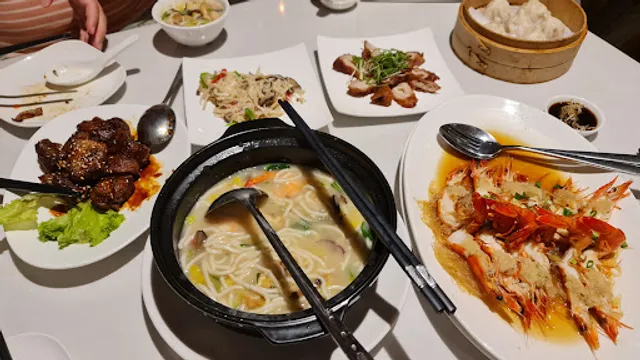 San Ren Xing 三人行 - Thomson Plaza