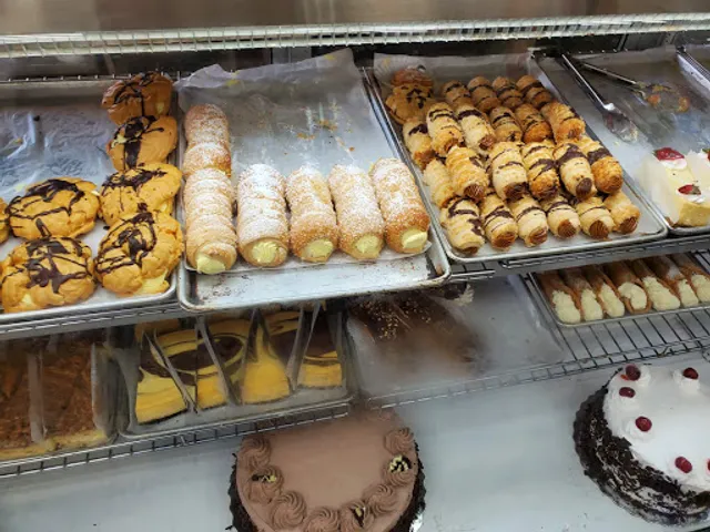 Commisso Bros & Racco Italian Bakery