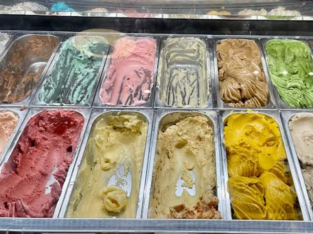 Ng'laras Coffee & Gelato