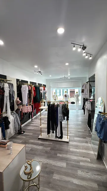 Elienix Glam Boutique