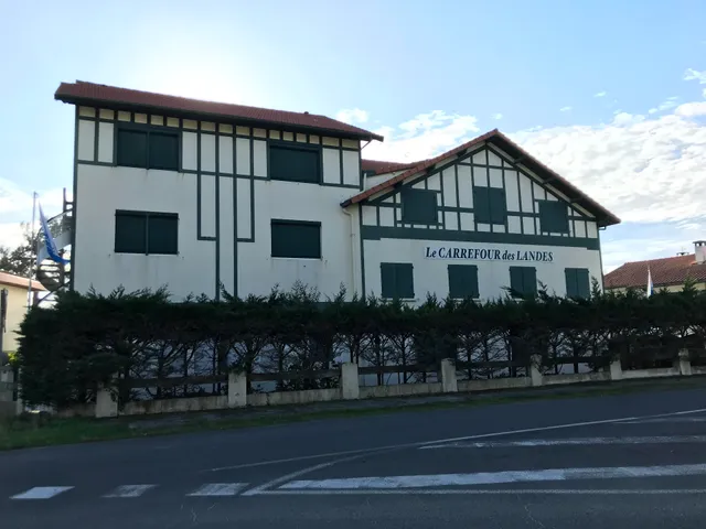 Le Carrefour des Landes