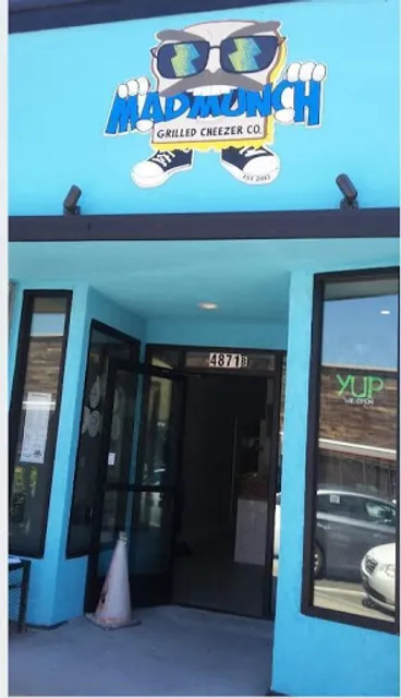 Mad Munch Grilled Cheezer Co.