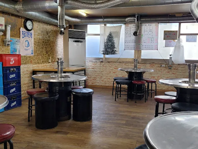 국수랑막창이랑