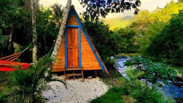 LECHUZA RIVER CAMPING & RESTAURANT