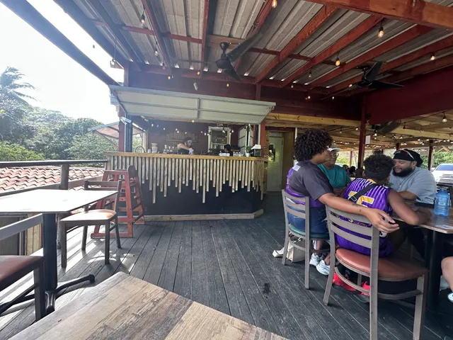 Las Casitas Picadera y Cafe