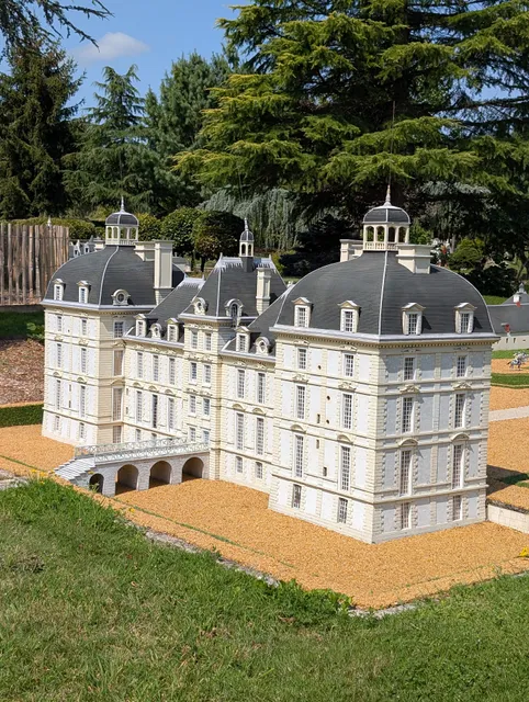 Mini Castle Park