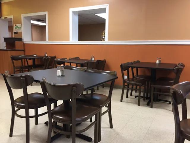 Nino’s Ny style pizza