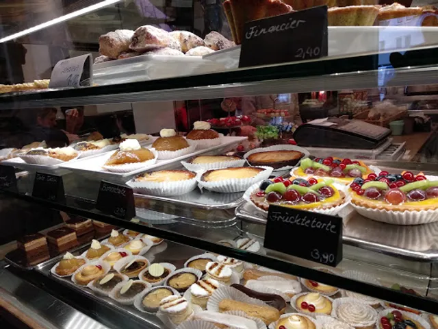 Patisserie Cafe Dukatz