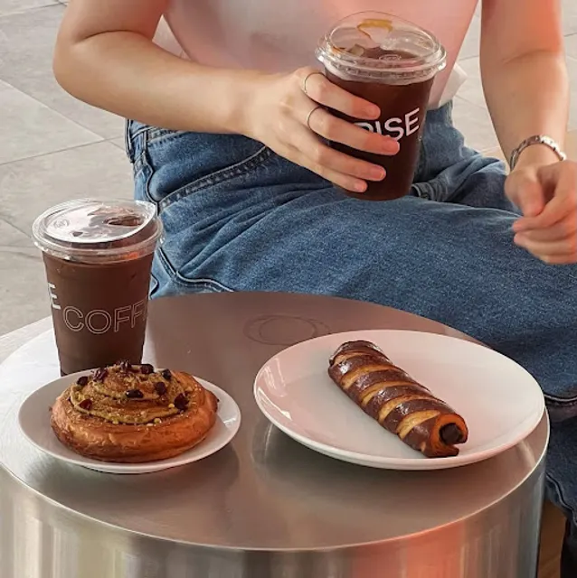 RISE COFFEE - Thonglor