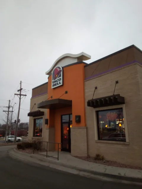 Stanley Square Shopping Center