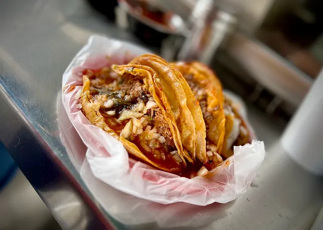 Tacos de birria Los Chilos