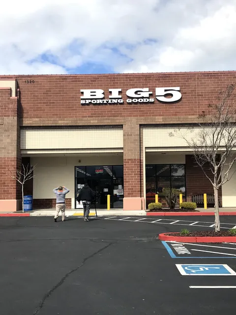 Big 5 Sporting Goods