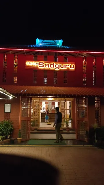 Hotel Sadguru pure veg best family restaurant