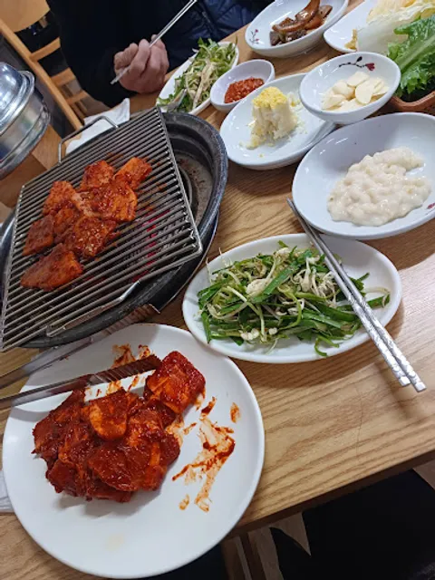 머슴참숯구이