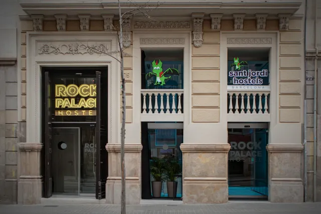 Sant Jordi Hostels Rock Palace