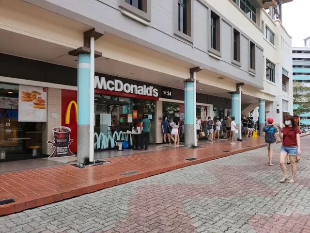 McDonald's Serangoon Avenue 3
