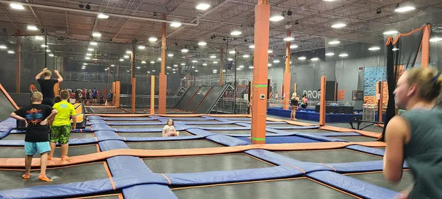 Sky Zone Greenfield