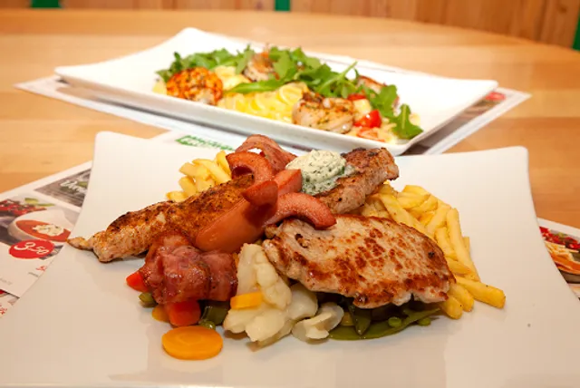 XXXLutz Restaurant St. Pölten