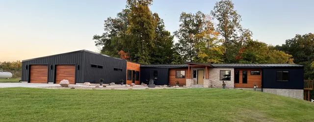 Along The Edge Bed & Breakfast