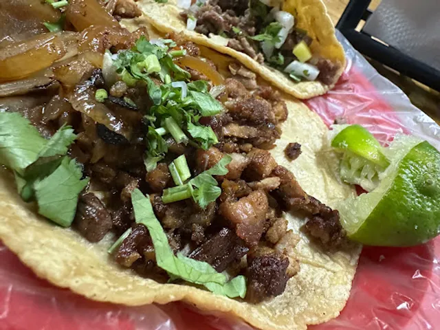 La Parrilla De La Villa Wings & Grill