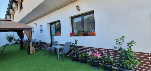 CASA LIPIANU TG JIU -CAMERE DE INCHIRIAT-