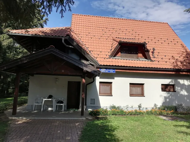 Apartmani U Borovoj Šumi