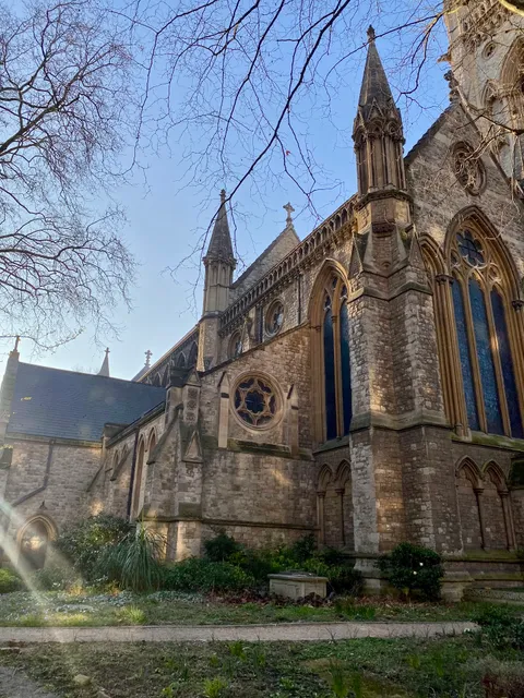 Saint Mary Abbots Gardens