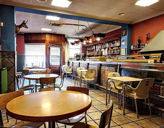 BAR PIRINEO /BINEFAR/HUESCA