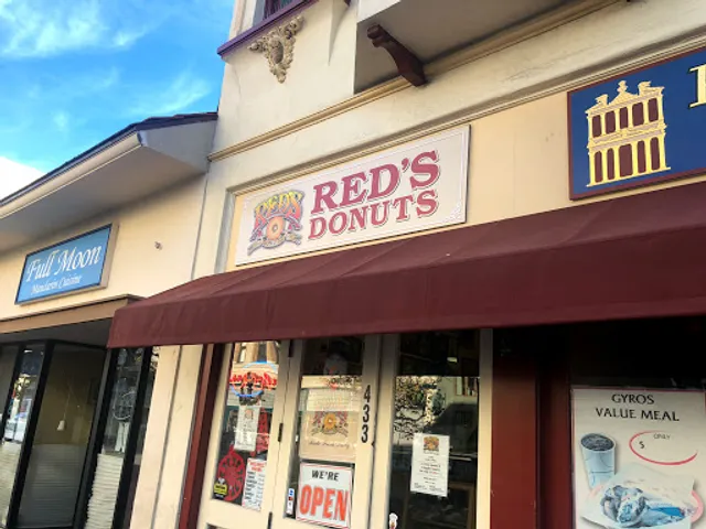 Red's Donuts