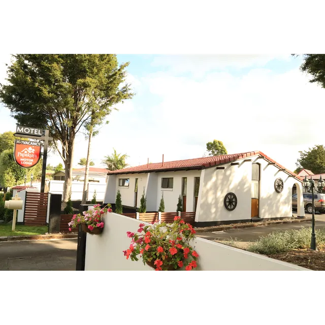 Papakura Motor Lodge & Motel