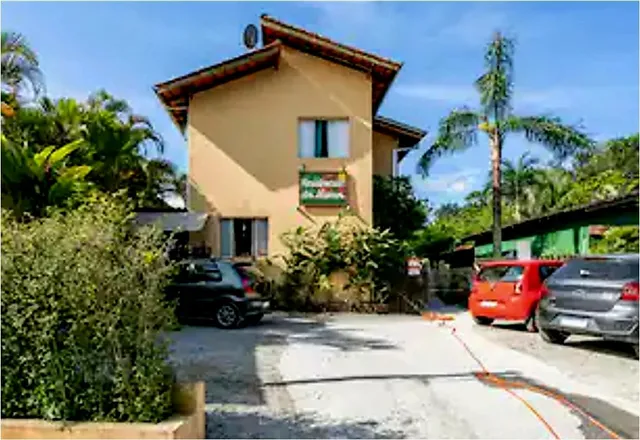 Pousada Camburi - Residencial dos Alamos