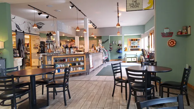 New Moon Coffeehouse and Eatery