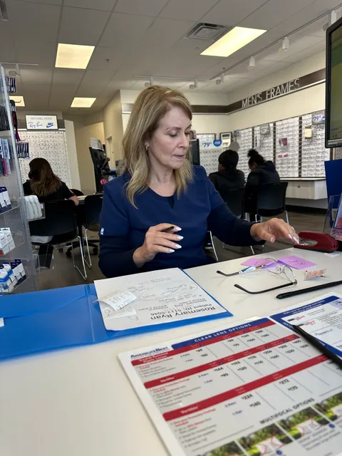 America's Best Contacts & Eyeglasses