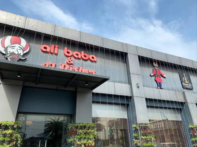 Alibaba & 41 Dishes 'n Bab Arabia- Kuttanellur Thrissur