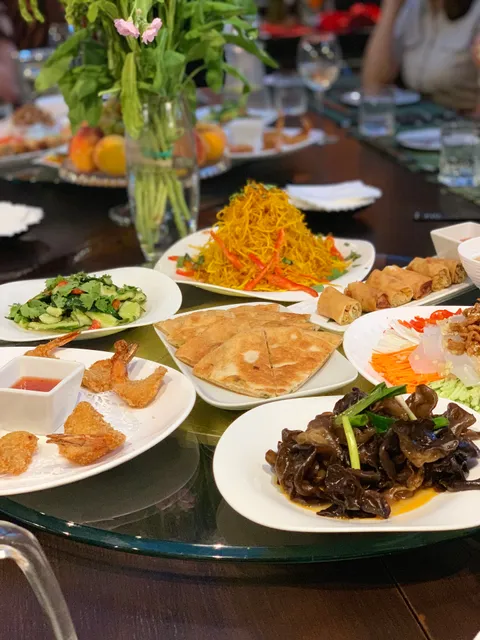 Kitayskiy Restoran Kirin