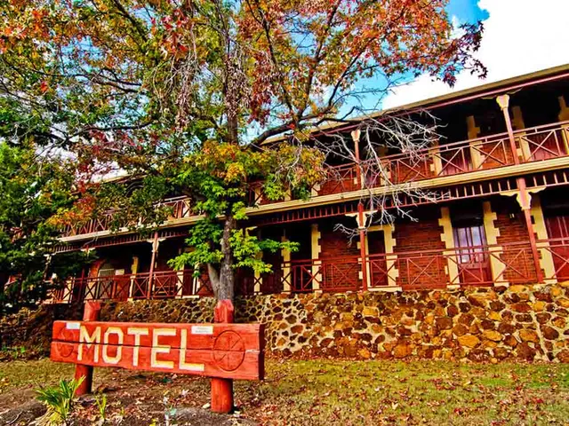 Heritage Country Motel
