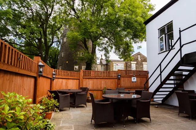 The Windmill Hotel - Public House & Restaurant