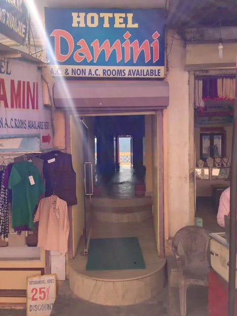 Hotel Damini