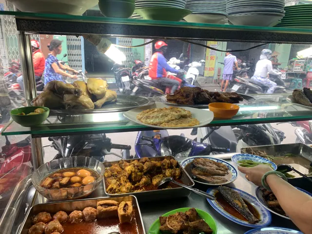 Bánh Mì Hấp Chị Đẹp 83