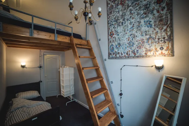 Hostel No Rain No Pain