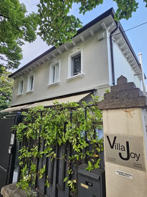 Villa Joy Verona - Apartments, suites, holiday solutions.