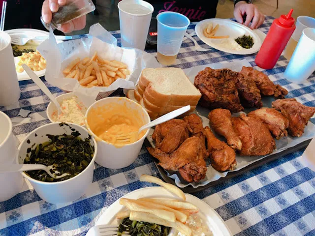 Gus's World Famous Fried Chicken