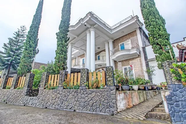 OYO 92628 Raja Alam Homestay