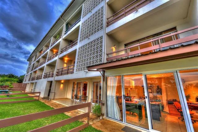 Ocean View Apartments and Restaurant