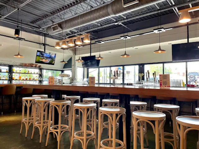 HOLA! Taqueria & Bar